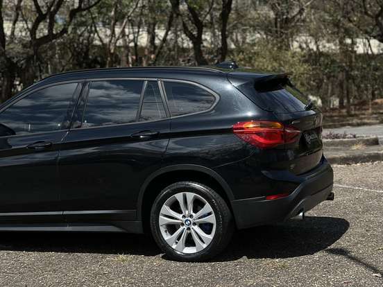 BMW-X1-2017