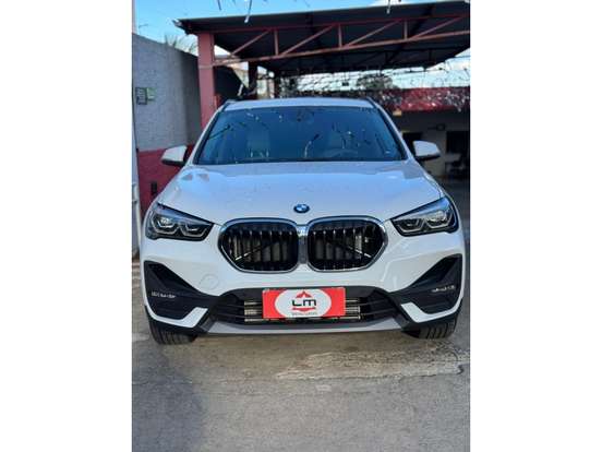 BMW-X1-2021