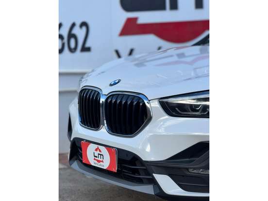 BMW-X1-2021