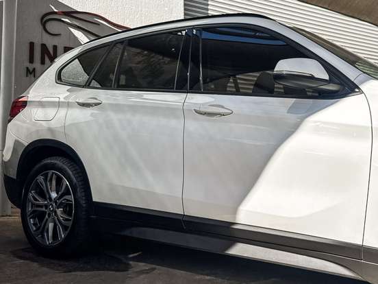 BMW-X1-2.0 16V TURBO ACTIVEFLEX SDRIVE20I 4P AUTOMÁTICO BMW-X1-2020