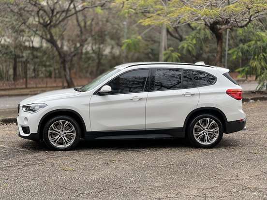 BMW-X1-2.0 16V TURBO ACTIVEFLEX SDRIVE20I GP 4P AUTOMÁTICO BMW-X1-2019