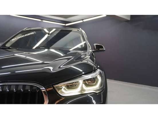 BMW-X1-2021