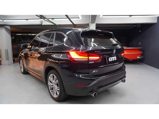 BMW-X1-2021