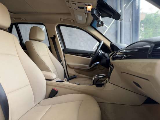 BMW-X1-2.0 16V TURBO GASOLINA SDRIVE20I 4P AUTOMÁTICO BMW-X1-2014