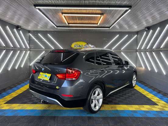 BMW-X1-2013