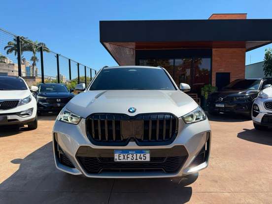 BMW-X1-2023
