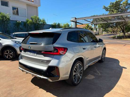 BMW-X1-2023