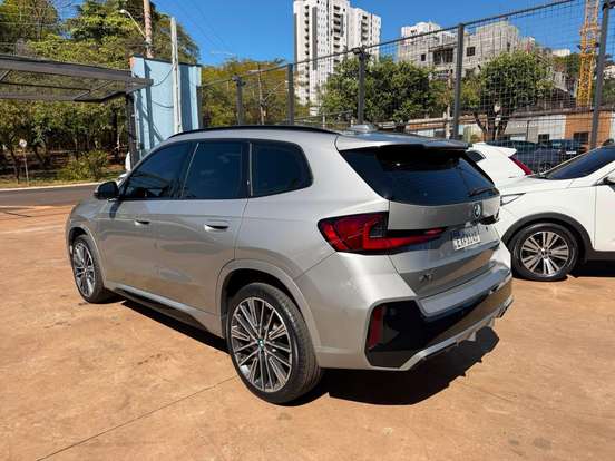 BMW-X1-2.0 16V TURBO GASOLINA SDRIVE20I M SPORT STEPTRONIC BMW-X1-2023