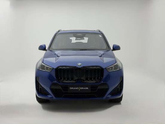 BMW-X1-2024