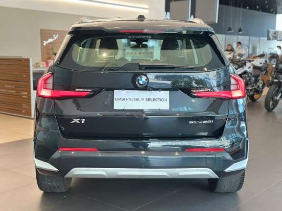 BMW-X1-2.0 16V TURBO GASOLINA SDRIVE20I X-LINE STEPTRONIC BMW-X1-2025