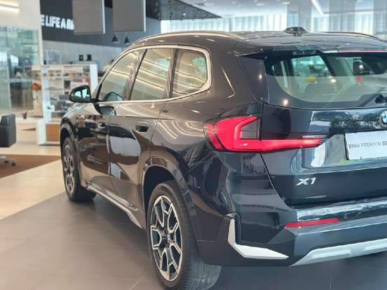 BMW-X1-2025