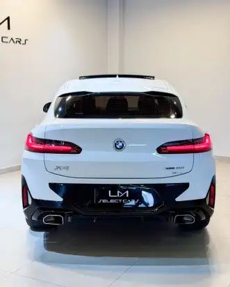 BMW-X4-2021
