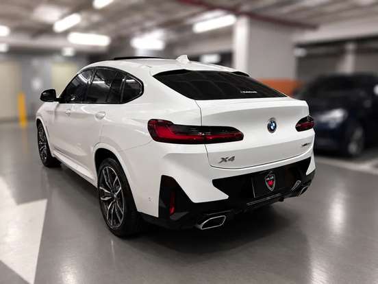 BMW-X4-2024