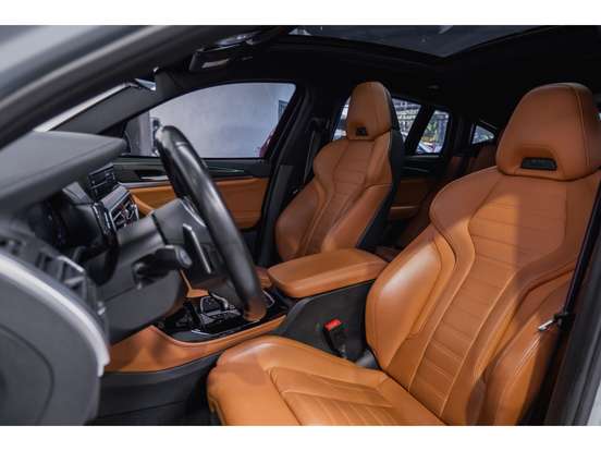 BMW-X4-2022