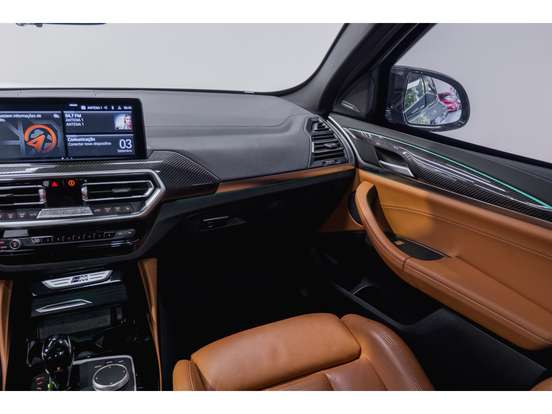 BMW-X4-2022