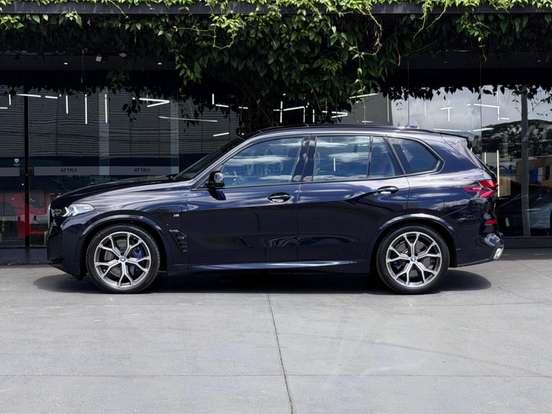BMW-X5-3.0 I6 TURBO HÍBRIDO XDRIVE50E M SPORT AUTOMÁTICO BMW-X5-2023