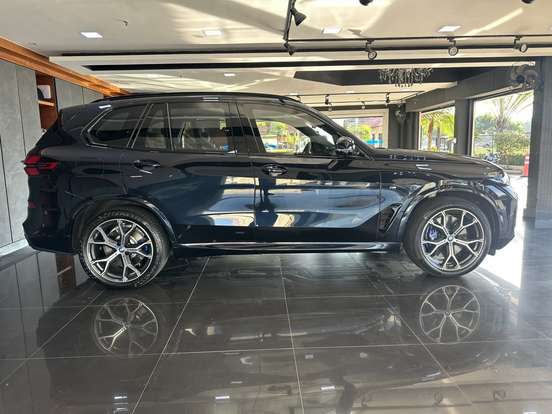 BMW-X5-3.0 I6 TURBO HÍBRIDO XDRIVE50E M SPORT AUTOMÁTICO BMW-X5-2024