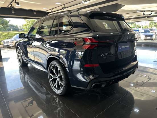 BMW-X5-3.0 I6 TURBO HÍBRIDO XDRIVE50E M SPORT AUTOMÁTICO BMW-X5-2024