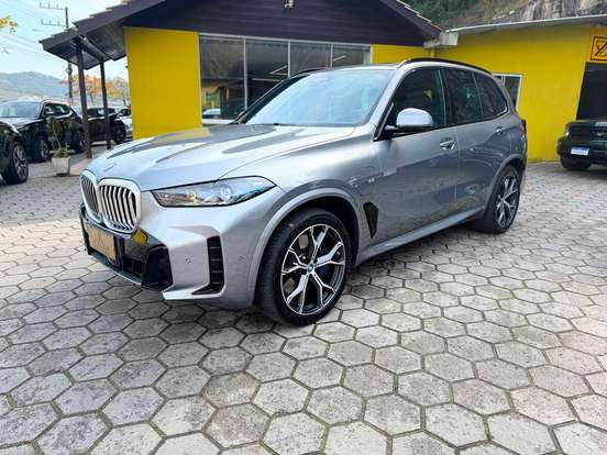 BMW-X5-2024