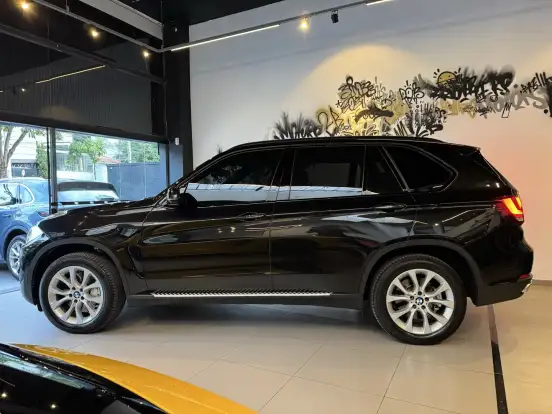 BMW-X5-4.4 V8 TURBO GASOLINA XDRIVE50I SECURITY AUTOMÁTICO BMW-X5-2013