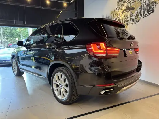 BMW-X5-4.4 V8 TURBO GASOLINA XDRIVE50I SECURITY AUTOMÁTICO BMW-X5-2013