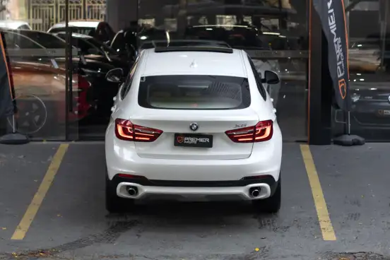BMW-X6-2015