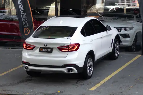 BMW-X6-2015