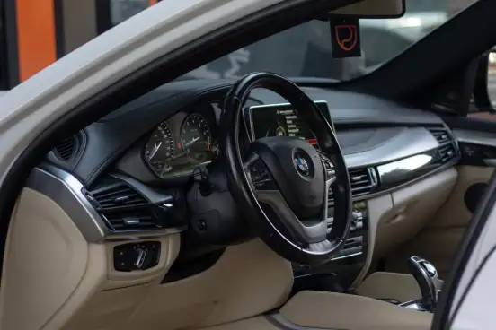 BMW-X6-2015