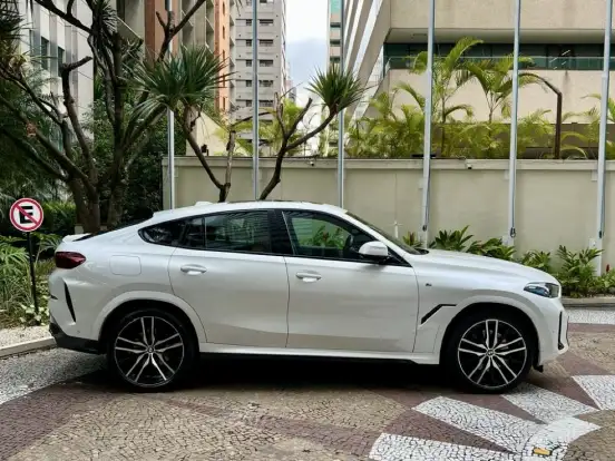 BMW-X6-3.0 TWINPOWER GASOLINA XDRIVE40I M SPORT AUTOMÁTICO BMW-X6-2024