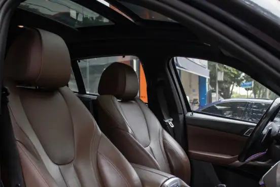 BMW-X6-2021
