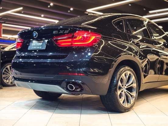 BMW-X6-2015