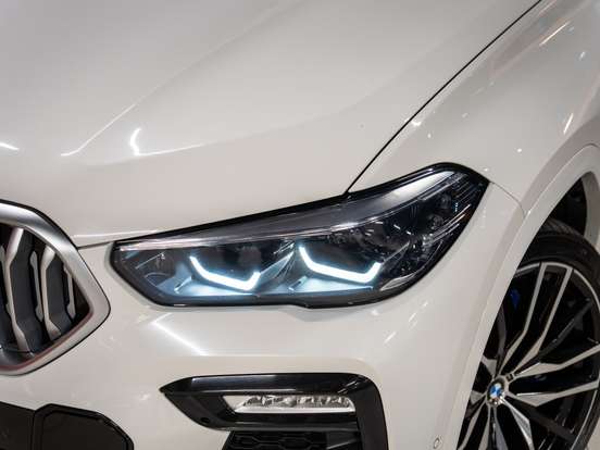 BMW-X6-2021