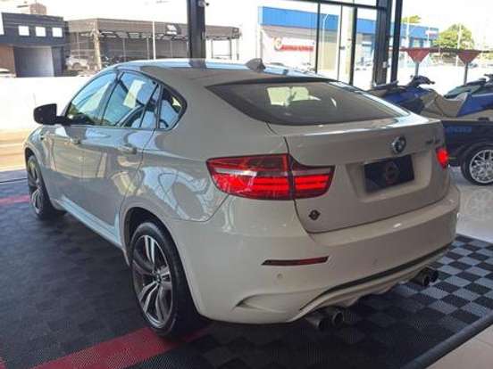 BMW-X6-4.4 M 4X4 COUPÉ V8 32V BI-TURBO GASOLINA 4P AUTOMÁTICO BMW-X6-2013