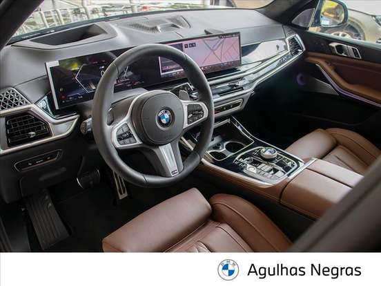 BMW-X7-2025