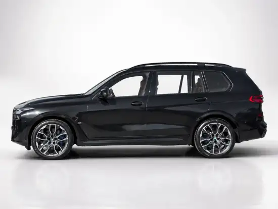 BMW-X7-2024