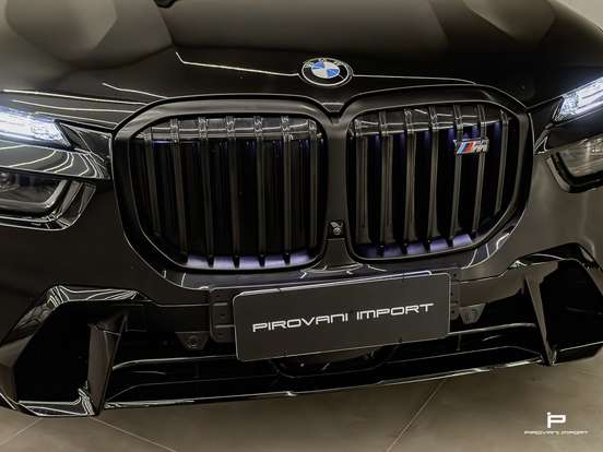 BMW-X7-4.4 V8 GASOLINA M60i STEPTRONIC BMW-X7-2024