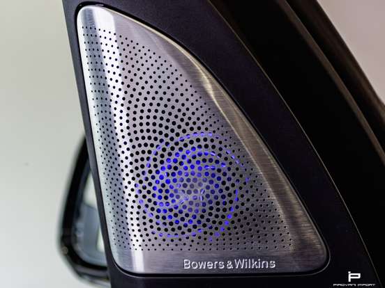 BMW-X7-2024