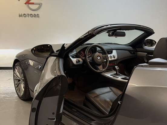 BMW-Z4-2.5 ROADSTER 20I I6 24V GASOLINA 2P AUTOMÁTICO BMW-Z4-2012