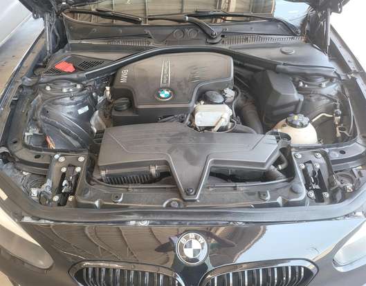 BMW-120i-2016