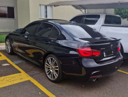 BMW-320i-2018