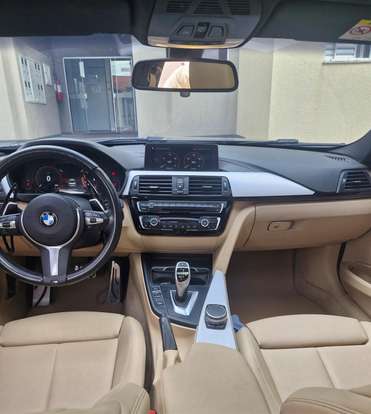 BMW-320i-2018