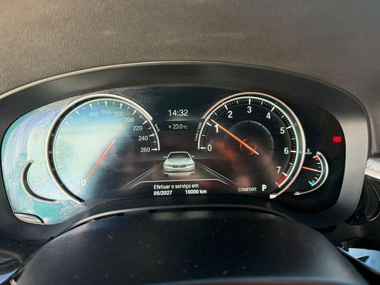 BMW-540i-2017