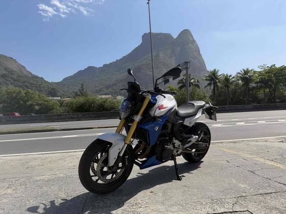 BMW F 900 R SPORT PLUS 