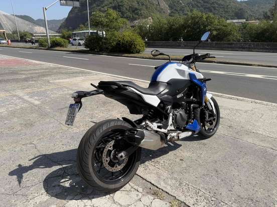BMW-F 900 R SPORT PLUS-2023