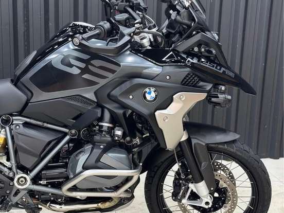 BMW-R 1250 GS PREMIUM TRIPLE BLACK BMW-R 1250 GS PREMIUM TRIPLE BLACK-2021