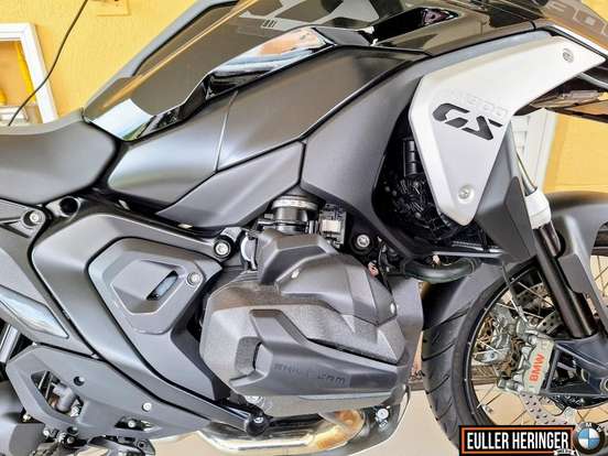 BMW-R 1300 GS TRIPLE BLACK BMW-R 1300 GS TRIPLE BLACK-2025
