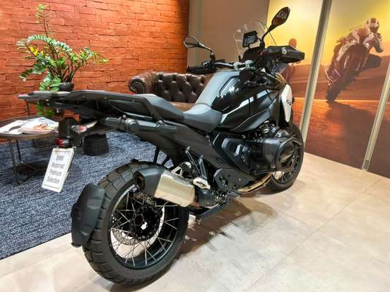 BMW-R 1300 GS TRIPLE BLACK-2024