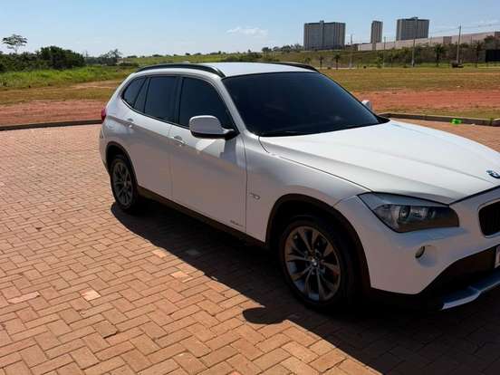 BMW-X1-2.0 16V GASOLINA SDRIVE18I 4P AUTOMÁTICO BMW-X1-2011