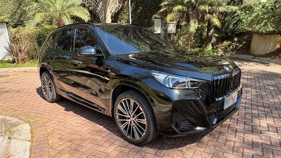 BMW-X1-2023