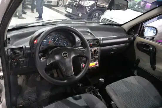CHEVROLET-CORSA-2003